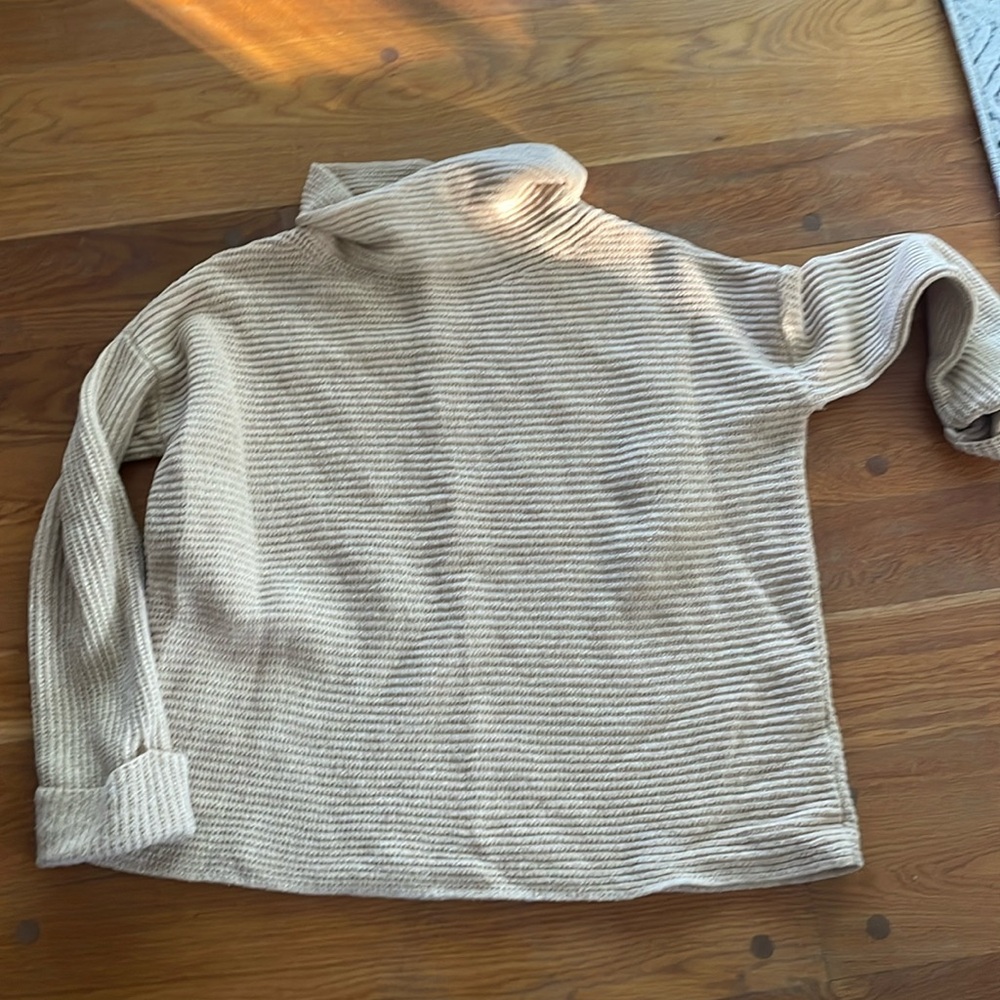 Pilcro sweater. Xl   Might have wore once. Oversized sweater tanish/yellow.